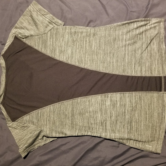 Workout tee bundle - Picture 2 of 3